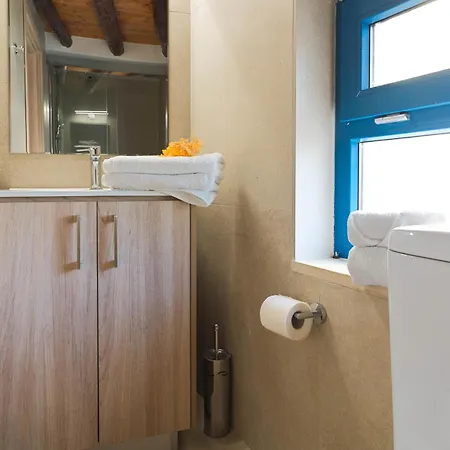 度假居 At The Olive Manor