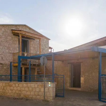 度假居 At The Olive Manor Peristerona (Paphos)