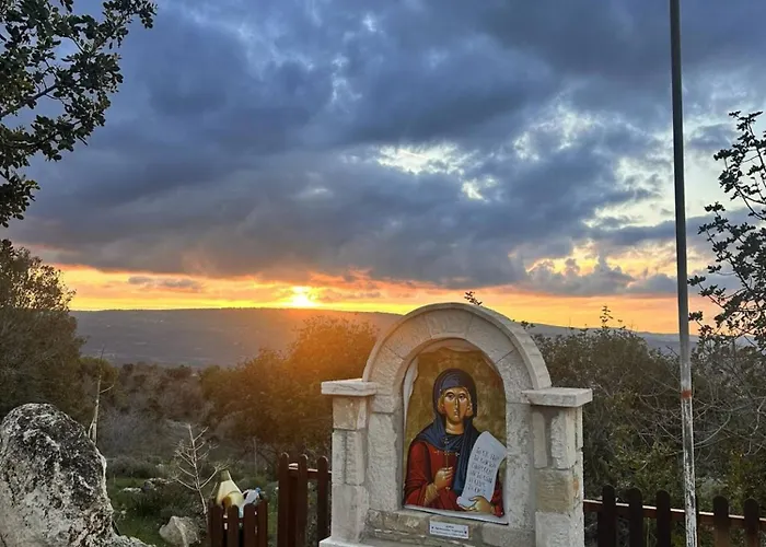 Semesterbostad At The Olive Manor Peristerona (Paphos)